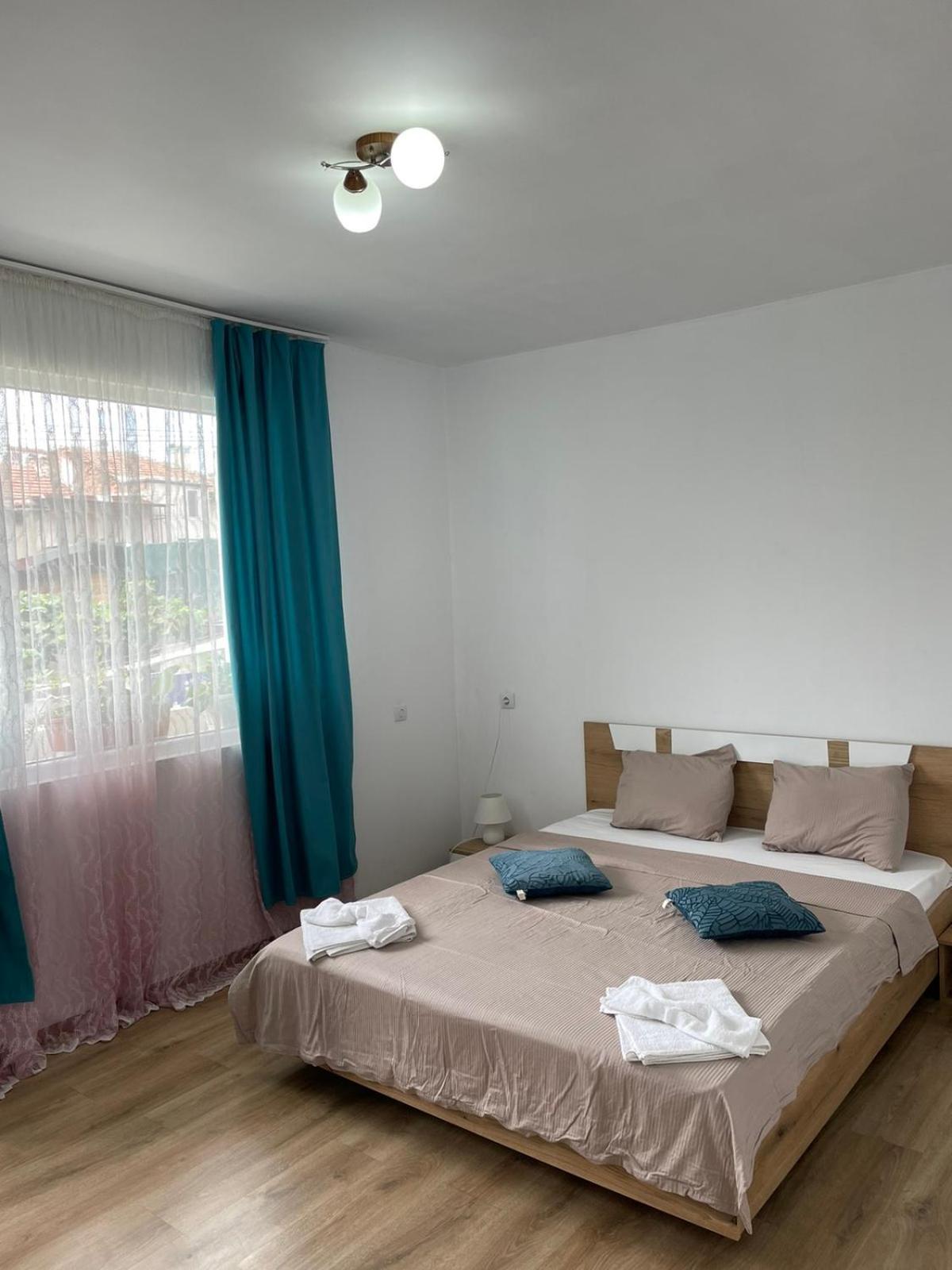 The Center Apartments Comfort Sandanski Exteriér fotografie